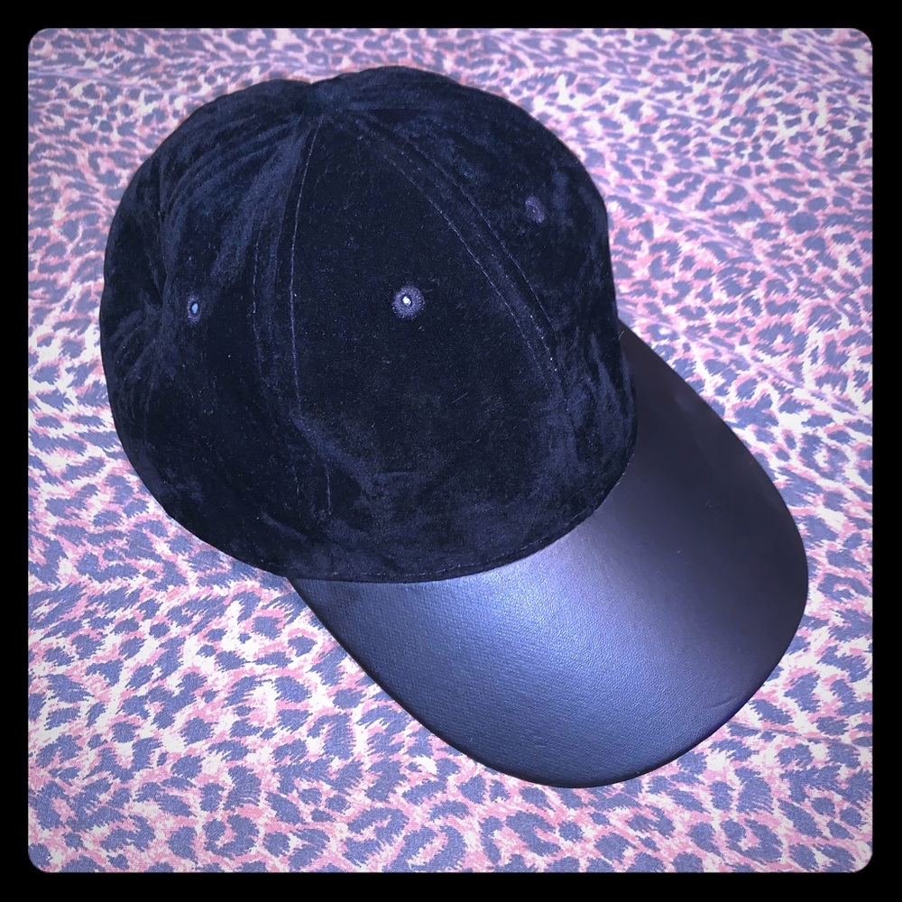 Suede cap